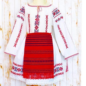 Romanian traditional costume/Romanian blouse/Romanian dance costume/Moldavian ie/Romanian traditional dress/Romanian traditional baby shower