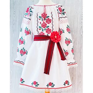 Romanian traditional costume/Romanian blouse/Romanian dance costume/Moldavian ie/Romanian traditional dress/Romanian traditional baby shower