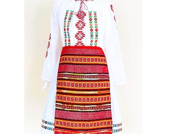 Romanian traditional costume/Romanian blouse/Romanian dance costume/Moldavian ie/Romanian traditional dress/Romanian traditional baby shower