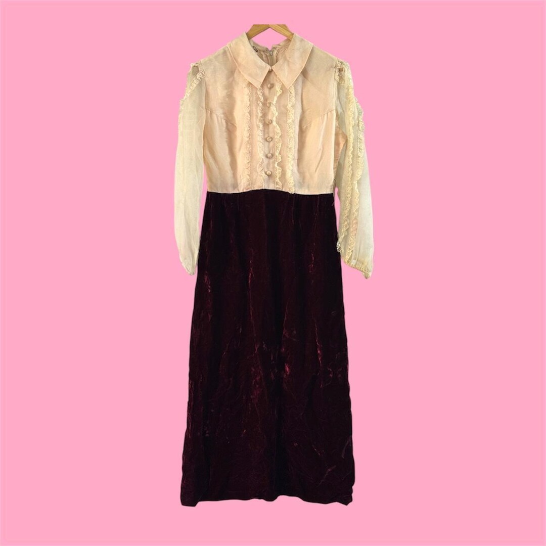 Vintage-inspired velvet dress - Reehan