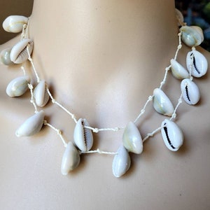 2 Layers Seashells Choker in Cream Black Old Gold Macrame Wax Cord Thread, Adjustable Ocean Seashells Choker, Boho Trendy Gift Mother&#39;s Day