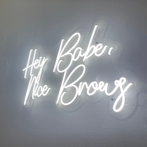 Hey Babe Schöne Brauen Handgemachte Neon Schild für Haar Schönheitssalon Neon Business Schild