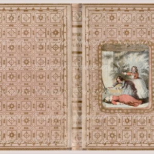 Puede incluir: Libro antiguo con una cubierta decorativa con un patr&oacute;n floral repetido en dorado y beige. El lomo del libro es visible, y una ilustraci&oacute;n enmarcada representa a tres mujeres y una persona tumbada. El texto "Souvenirs" es visible.