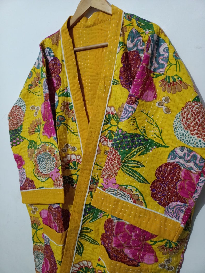 Estampado de fruta amarilla, puntada india Kantha, kimono de invierno Cardigan kimono satinado túnica de invierno chaqueta de kimono japonés túnicas kimono, vestidor imagen 4