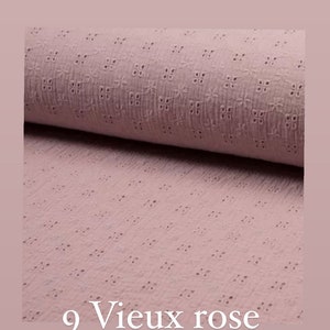 Couverture en double gaze broderie anglaise image 9