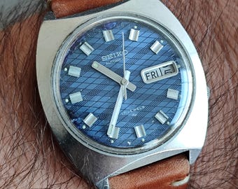 Seiko Automatic Blue Dial Ladies 21 Jewel Wristwatch C.july 1972