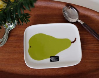 Marimekko Oiva päärynä grön päron tallrik 15*12 cm, morden nordisk servis
