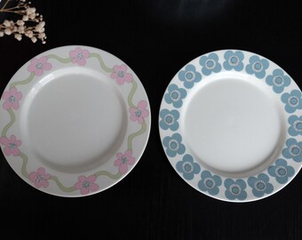 2 pcs Arabia Villiruusu & Arabia Veera side plate, dessert plate 17 cm, vintage ceramic tableware Laila Hakala, Esteri Tomula
