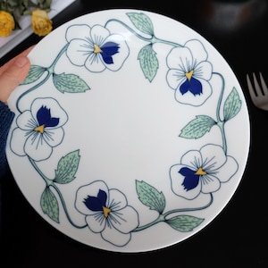 Rörstrand "Sylvia" 250-årsjubileum vintage middagstallrik 24,5 cm, designad av Sylvia Leuchovius, serveringsfat bild 4