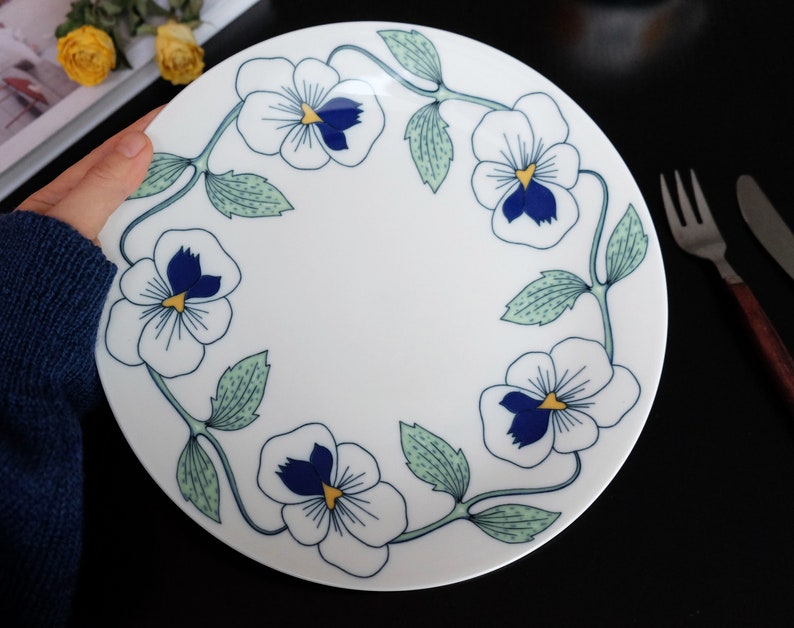 Rörstrand "Sylvia" 250-årsjubileum vintage middagstallrik 24,5 cm, designad av Sylvia Leuchovius, serveringsfat bild 4