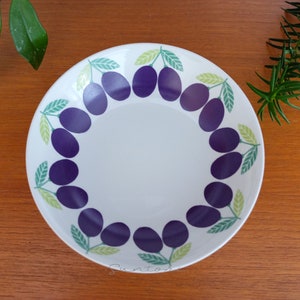 Arabia pomona, Arabia luumu plum deep plate 17.5 cm vintage ceramic soup bowl dinner plate 1960S designed by Raija Uosikkinen