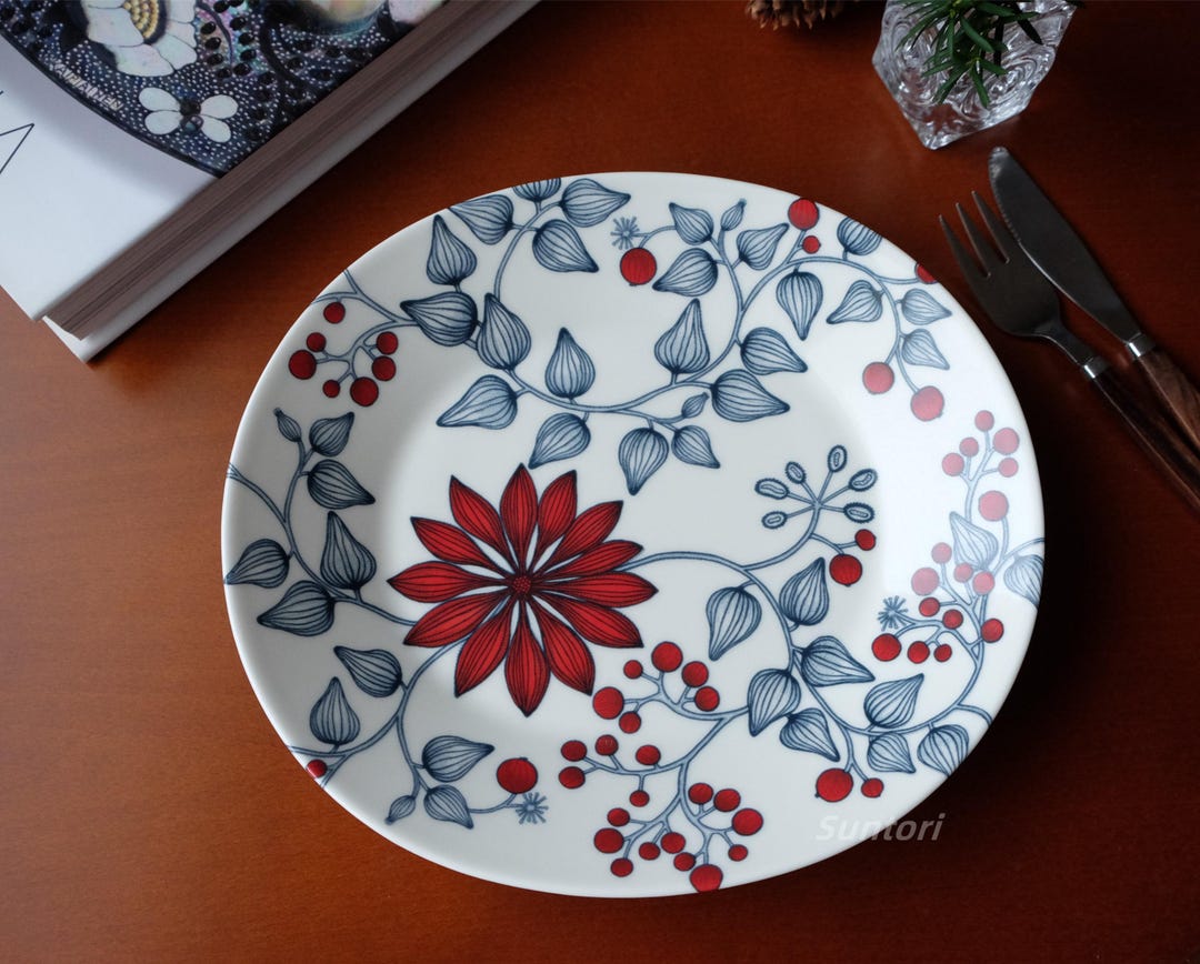 Arabia Runo Hallamarja/ Frost Berry Oval Plate, Dining Plate