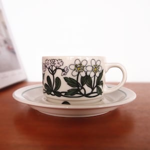 Arabia Flora Arabia Finland vintage coffee cup, teacup and saucer, vintage porcelain tableware, designed by Esteri Tomula made in Finland