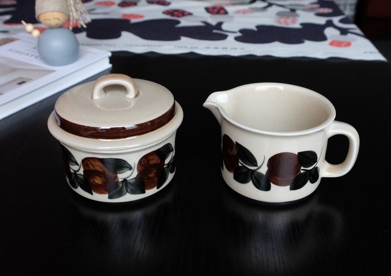 Arabia Ruija vintage sugar bowl and creamer hand painted vintage stoneware tableware, Raija Uosikkinen design image 1