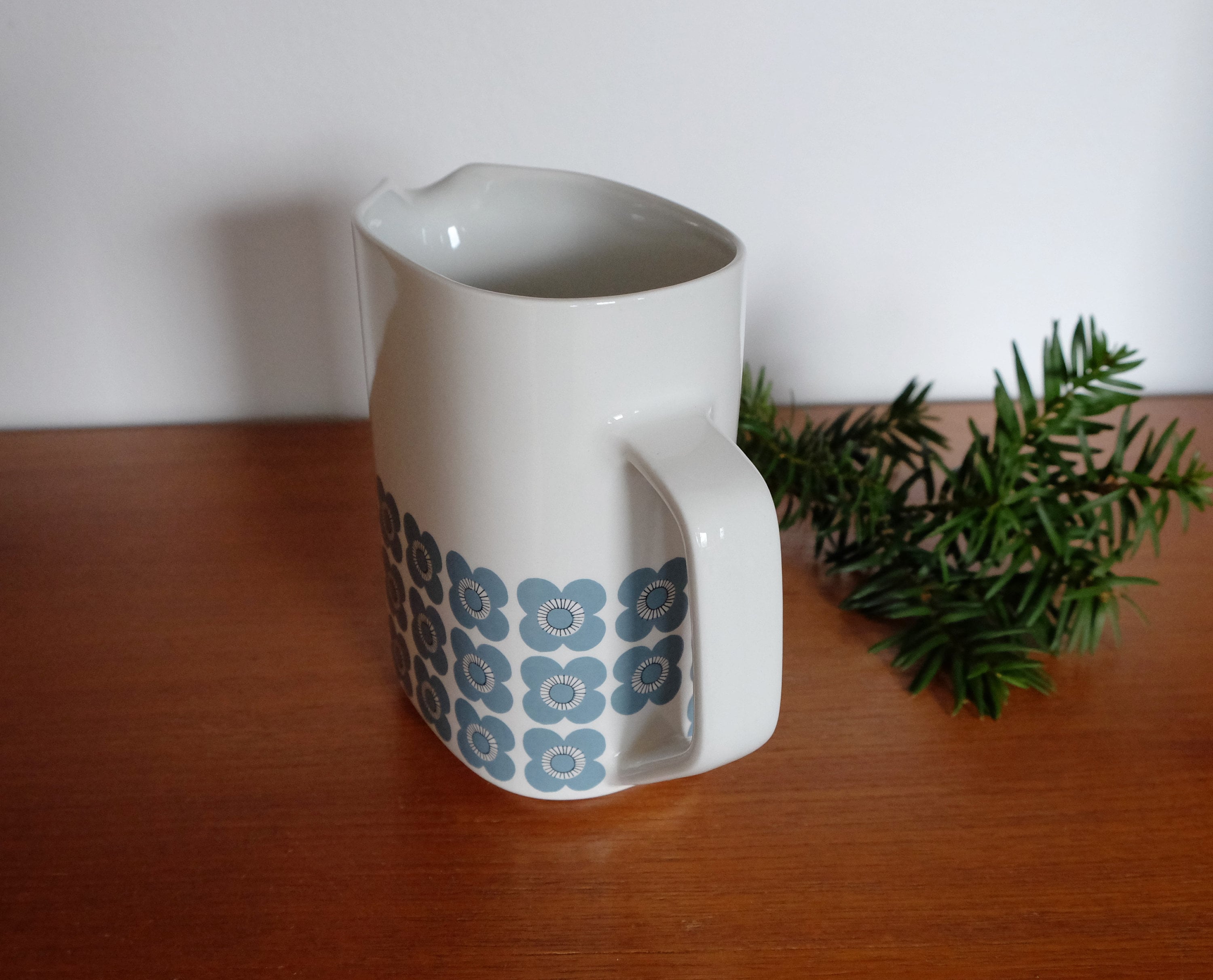 Arabia Veera Porcelain Pitcher 1L , Juice Jug, Flower Vase 