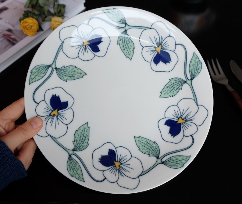 Rörstrand "Sylvia" 250-årsjubileum vintage middagstallrik 24,5 cm, designad av Sylvia Leuchovius, serveringsfat bild 1