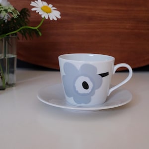 Marimekko Finland Unikko poppy flower tea cup, coffee cup, saucer and plate, vintage tableware, designed by Maija Isola