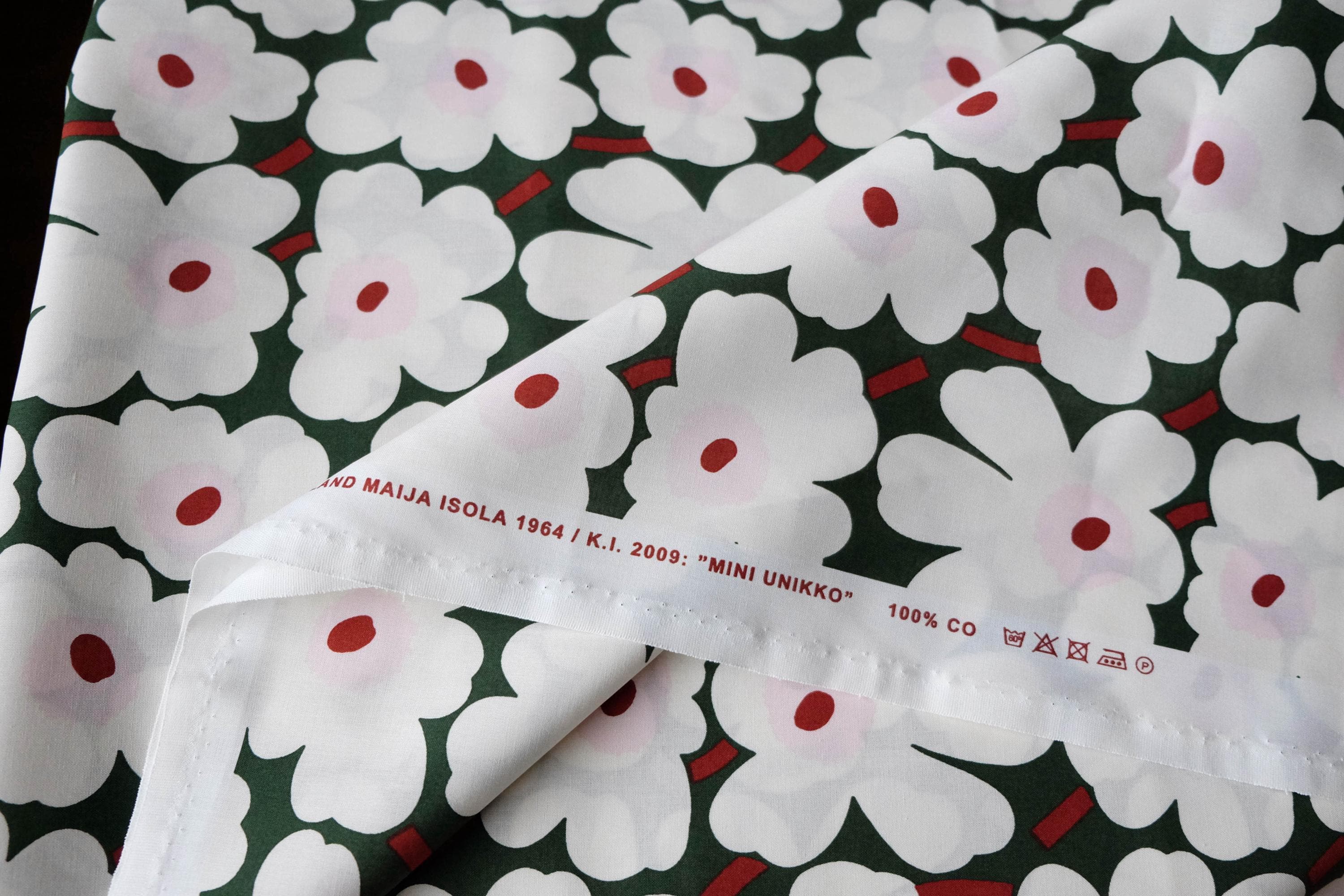Marimekko Mini Unikko Poppy Cotton Fabric, Maija Isola 140x 46 Cm