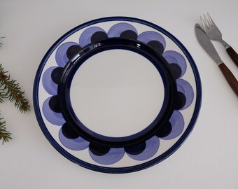 Arabia Finland Paju dinner plate 26 cm, hand painted vintage ceramic plate designed by Anja Jaatinen-Winquist