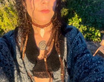 Hippie Boho Choker / Leaf Pendant Necklace / Handmade Crochet Choker