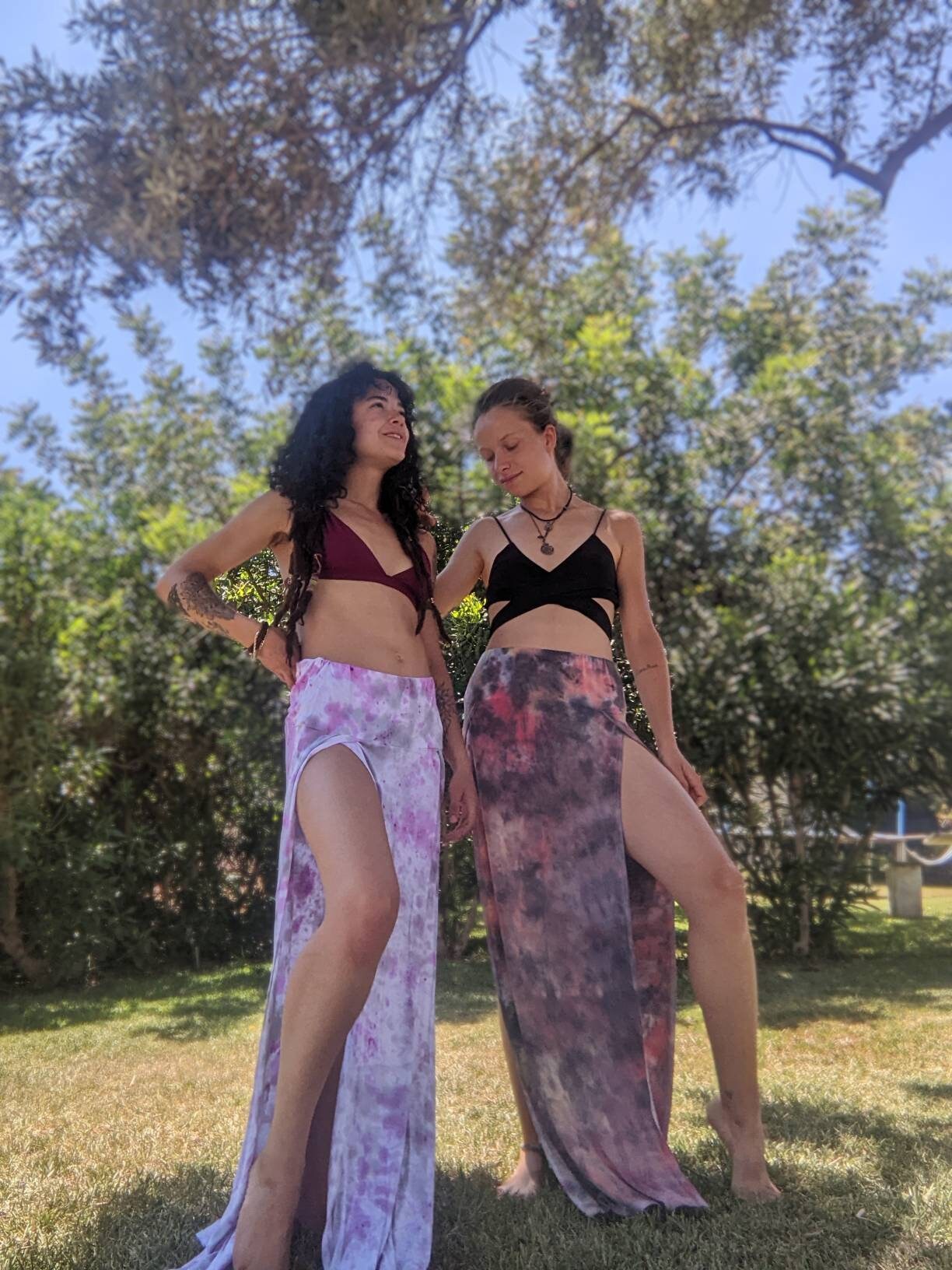 Tie dye maxi sales skirt with split