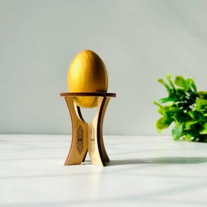 Engraved Wooden Easter Egg Stand: Laser-Cut Plywood Display