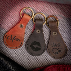 Custom Airtag Leather Keyring, Personalized Key Fob, Monogram Engraving Keychain, Dog Airtag