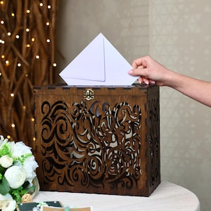 Caja para tarjetas de boda con cerradura, hucha, ceremonia de boda rústica, caja personalizada de madera oscura para sobres,