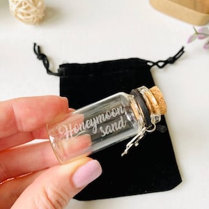 Vacation memories, Honeymoon sand bottle, couple vacation keepsake, beach wedding small gift