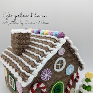 Gingerbread House crochet pattern PDF download image 1