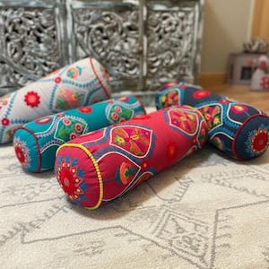 Handbroderad indisk bomullsbolsterkudde – Boho Lumbar Yoga-kudde