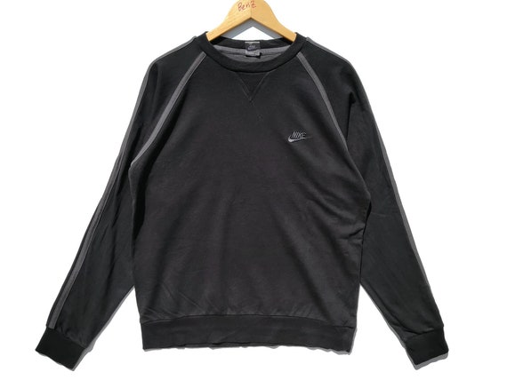 black nike sweater