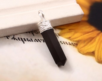 Colgante de punta de lápiz con ónix negro brillante y capuchón de plata, joyería minimalista, colgante de punta de lápiz de ónix negro, regalo para ella, M-42