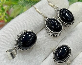 Ensemble Bijoux Onyx Noir - Boucles D'oreilles + Pendentif Avec Chaîne Argentée - Neuf Avec étiquettes