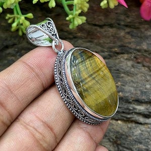 Tiger Eye Silver Pendant, Handmade  Pendant Jewelry, Fine Work Tiger Eye Pendant, Gemstone Jewelry, Vintage Pendant, Gift For Her, M-207