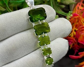 Peridot Silver Pendant, Handcrafted Boho Pendant, 5-Stone Peridot Radiant Pendant for Necklace, Statement Jewelry, Gift for Mom, M-1394
