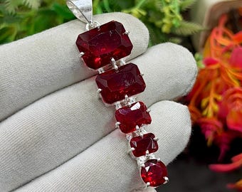 Red Garnet Silver Pendant, Handcrafted Boho Pendant, 5-Stone Garnet Radiant Pendant for Necklace, Statement Jewelry, Gift for Mom, M-1403