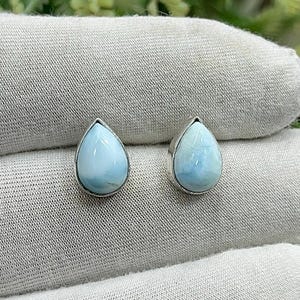 Pendientes de plata con larimar, joyería delicada hecha a mano, pendientes bohemios de larimar en forma de pera, pendientes minimalistas, regalo para ella, M-970