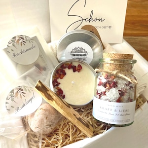 Wellness Geschenkbox "Kraft und Liebe" mit Badesalz | Wellness Geschenk Set für Frauen Freundin | SPA Wohlfühlbox Geburtstag | Badekugel