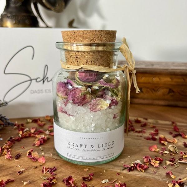 Badesalz im Glas mit ganzen Rosenblüten - Kraft und Liebe Geschenk für Frauen | Ritual Meersalz zum wohlfühlen | Wellness Spa Relax Geschenk