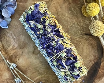 Räucherbündel Innere Ruhe  –  Malve Lavendel Johanneskraut Kräuterbündel 10 cm | Stärke, Selbstvertrauen  | Handgebunden Natur Pur