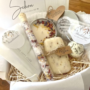 Wellness Geschenk Set Blütenzauber Geschenkbox für Frauen | SPA Wellness Relax Box für Freundin Frauen | Wohlfühlbox Geburtstag | Badesalz