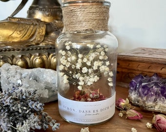 Blütenglas mit Trockenblumen Strauß | Schleierkraut Rosenblüten | Schön dass es Dich gibt | Deko Wohnzimmer | Glas Flaschenpost