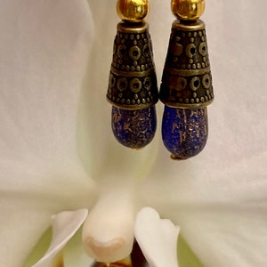 Petite Czech Glass Dark Blue teardrop etched with a gold wash