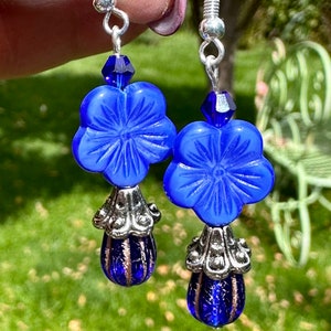 Gorgeous Hibiscus Flower Beads Cobalt Blue color with Melon Teardrop beads with Silver wash Czech Glass Earrings