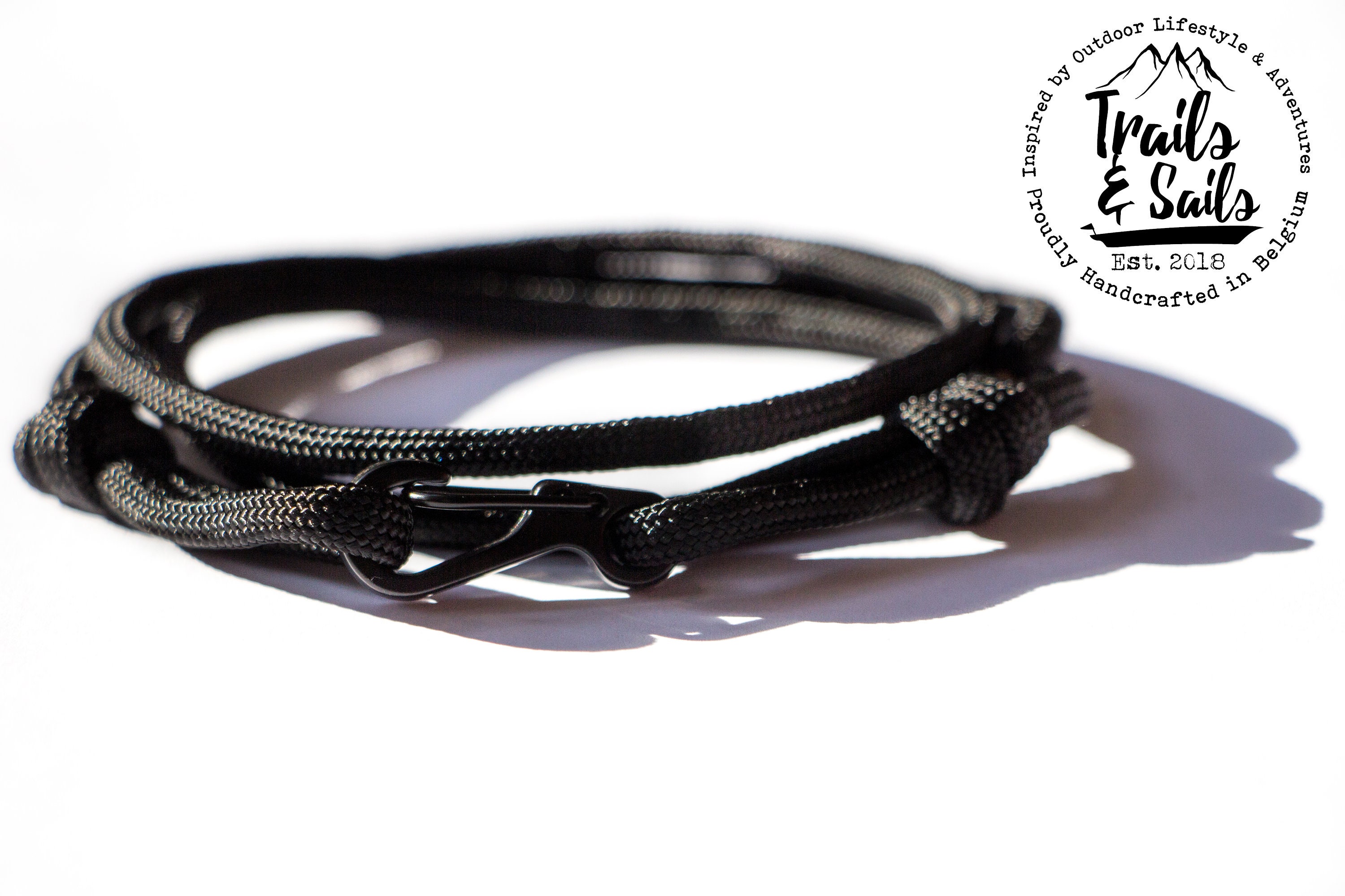 black paracord bracelet