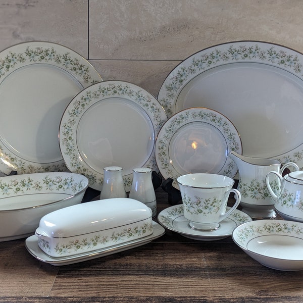 Vintage Noritake Savannah Floral dishes