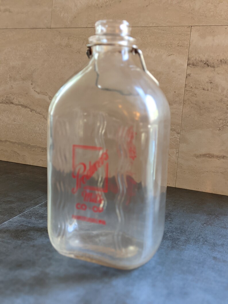 Vintage Producers Milk Coop 2 Quart Bottle With Pour Handle Etsy