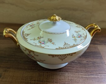 Meito China Floral Lidded Serving Bowl