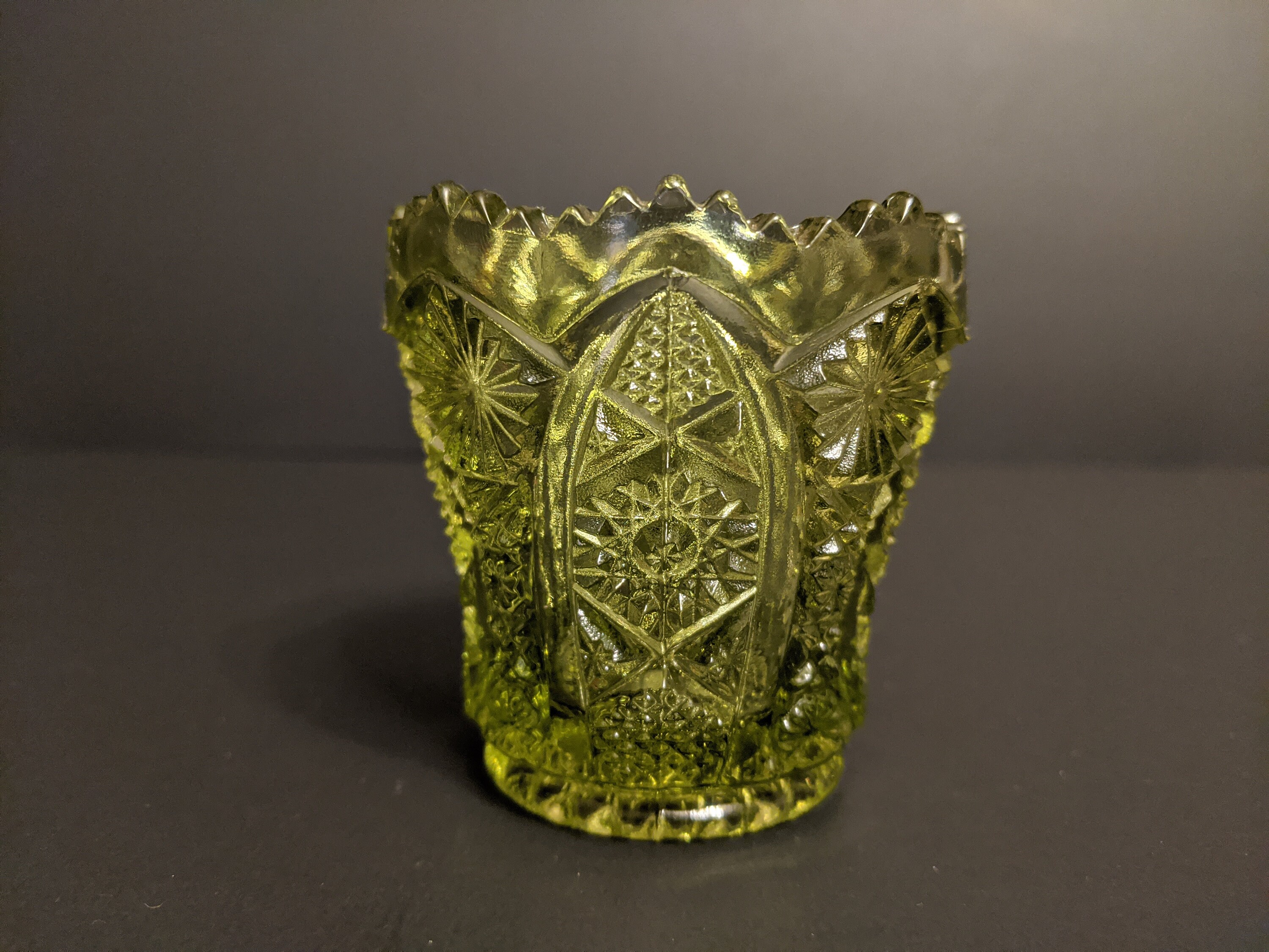 Art & Collectibles Collectibles Vintage Green Glass Hobstar and Arches